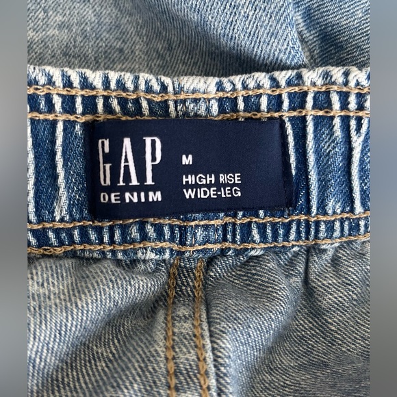 GAP High Rise Wide-Leg Pull-On Jeans - Picture 4 of 4